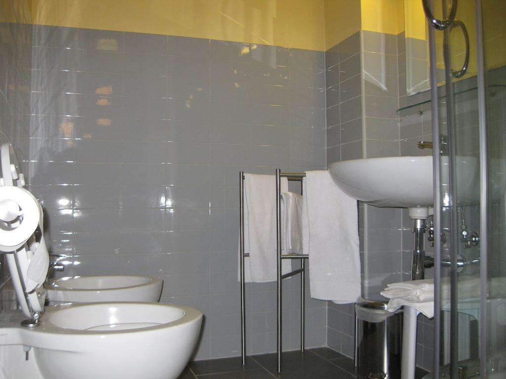 Domus Giardini Vaticani Guest House โรม ภายนอก รูปภาพ